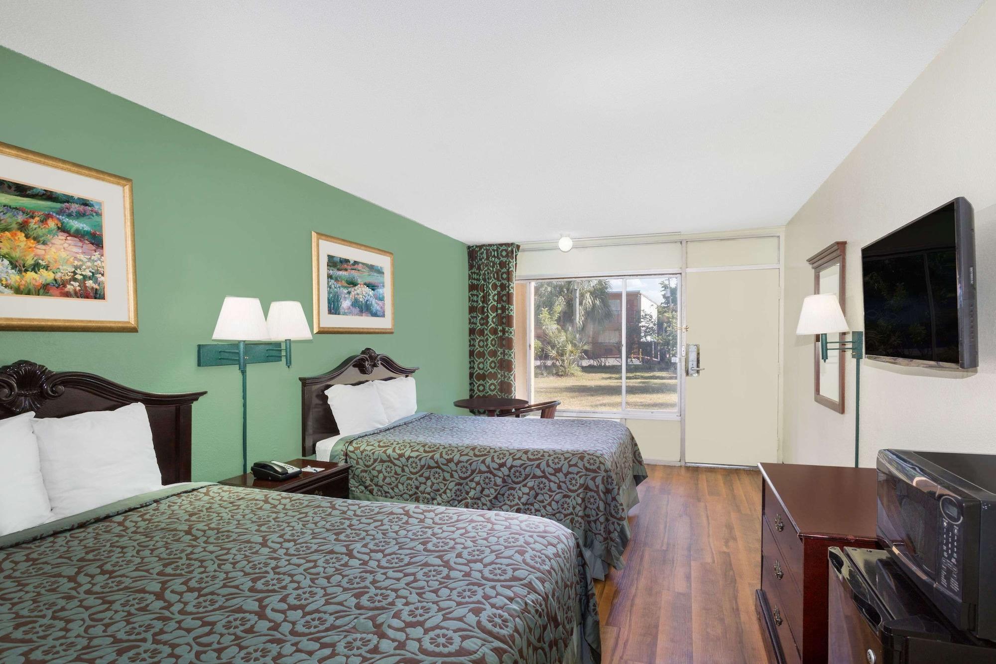 Travelodge By Wyndham Fort Myers North North Fort Myers Εξωτερικό φωτογραφία