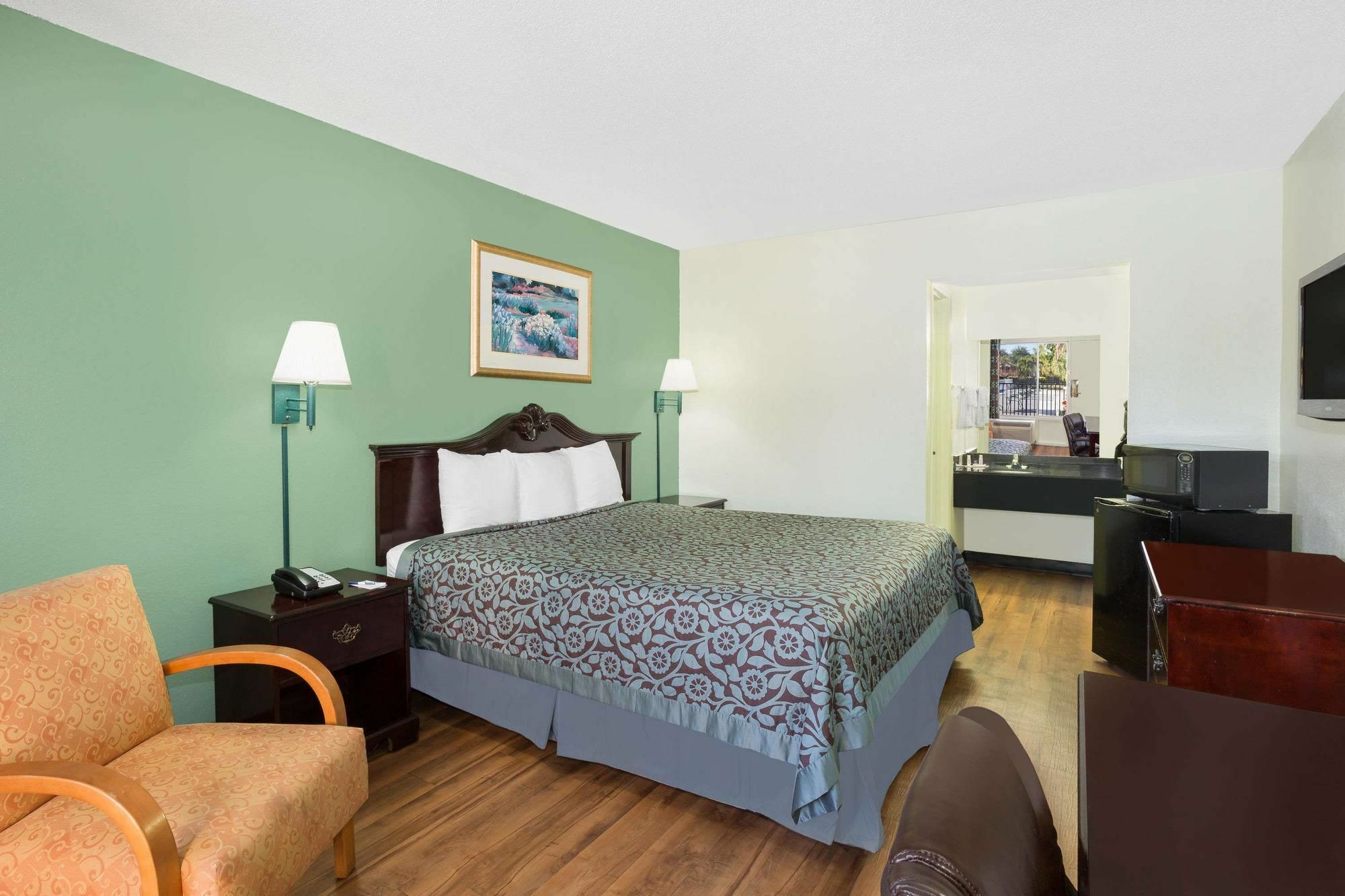 Travelodge By Wyndham Fort Myers North North Fort Myers Εξωτερικό φωτογραφία